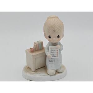 Precious Moments Love Never Fails Porcelain Figurine 12300 1984 Enesco No Box